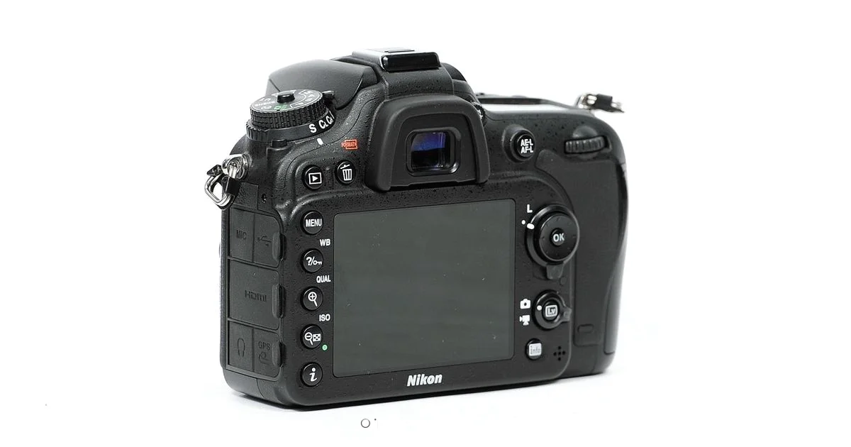 Digital Camera Essentials - Best Camera Tips