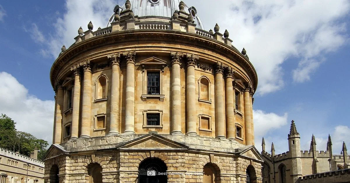 Radcliffe Camera Visit - Best Camera Tips